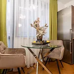 апартамен за гости панови Apartment *