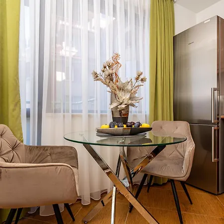 апартамен за гости панови Appartement *